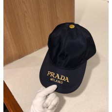 프라다 볼캡