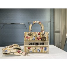 디올 Lady Bag