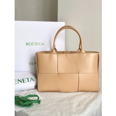 보테가 아르코 토트백