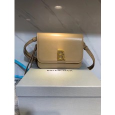 발렌시아가 BOX 크로스백