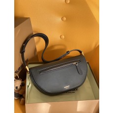 버버리 올림피아 백