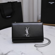 세인트롤랜드 그랑 드 뿌드르 엠보스드 가죽 소재의 업타운 체인 지갑