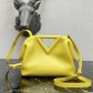 보테가 Triangle Bag