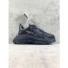 발렌시아가 남여공용용 트리플 S 스니커즈