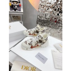 디올 D-CONNECT 스니커즈