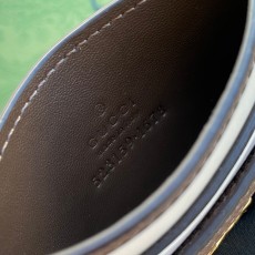 구찌 카드지갑 오피디아