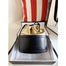 구찌 홀스빗 버킷백