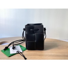 보테가베네타 카세트