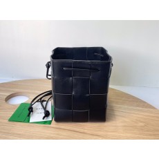 보테가베네타 카세트