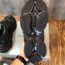 발렌시아가 트리플 S