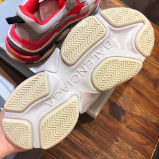 발렌시아가 트리플 S