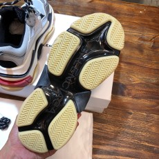 발렌시아가 트리플 S