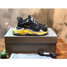 발렌시아가 트리플 S