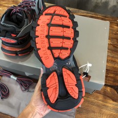 발렌시아가 트리플 S 3.0