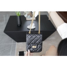 샤넬 2.55 폰홀더백