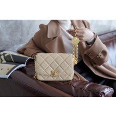 샤넬 골든메달 플랩백