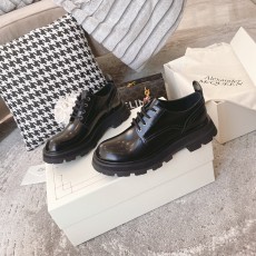 알렉산더 맥퀸 워커 남녀공용