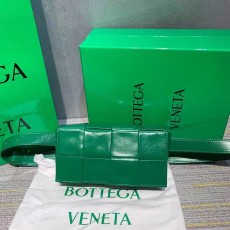 보테가베네타 카세트벨트백