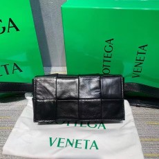 보테가베네타 카세트벨트백