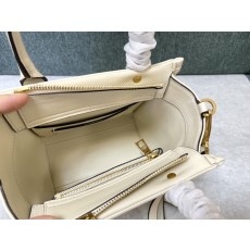 발렌티노 가라바니 원스터드 토트백