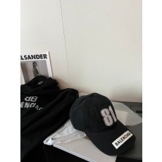 발렌시아가 모자