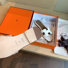 에르메스 슬리퍼