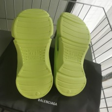 발렌시아가 슬리퍼