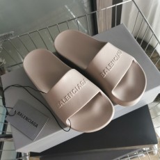 발렌시아가 슬리퍼