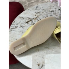 로로피아나 슬리퍼