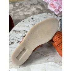 로로피아나 슬리퍼