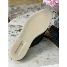 로로피아나 슬리퍼