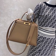 펜디 PEEKABOO ICONIC 토트백