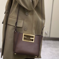 펜디 Way 숄더백