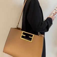 펜디 Way 크로스백