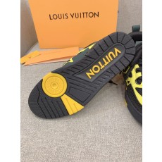 루이비통 남여공용 스니커즈