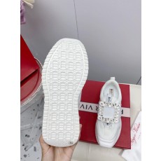 로저비비에 운동화