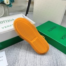 보테가 남여공용 스니커즈