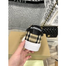 버버리 스니커즈 남녀공용