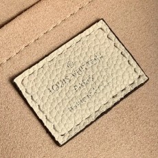 루이비통 MARELLE M80688