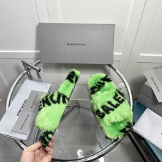 발렌시아가 남여공용 슬리퍼