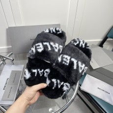 발렌시아가 남여공용 슬리퍼