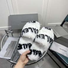 발렌시아가 남여공용 슬리퍼