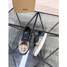 버버리 남성 스니커즈
