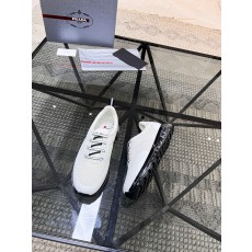 프라다 남성 스니커즈