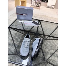 프라다 남성 스니커즈