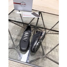 프라다 남성 스니커즈