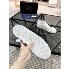 프라다 남성 스니커즈