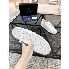 프라다 남성 스니커즈