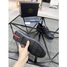 프라다 남성 운동화