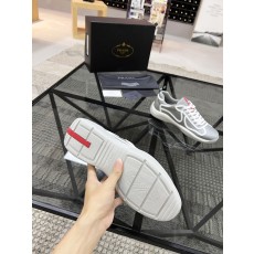 프라다 남성 운동화
